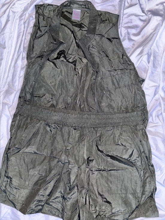 No Boundaries Pants - Olive Green Lightweight Shorts And Vest